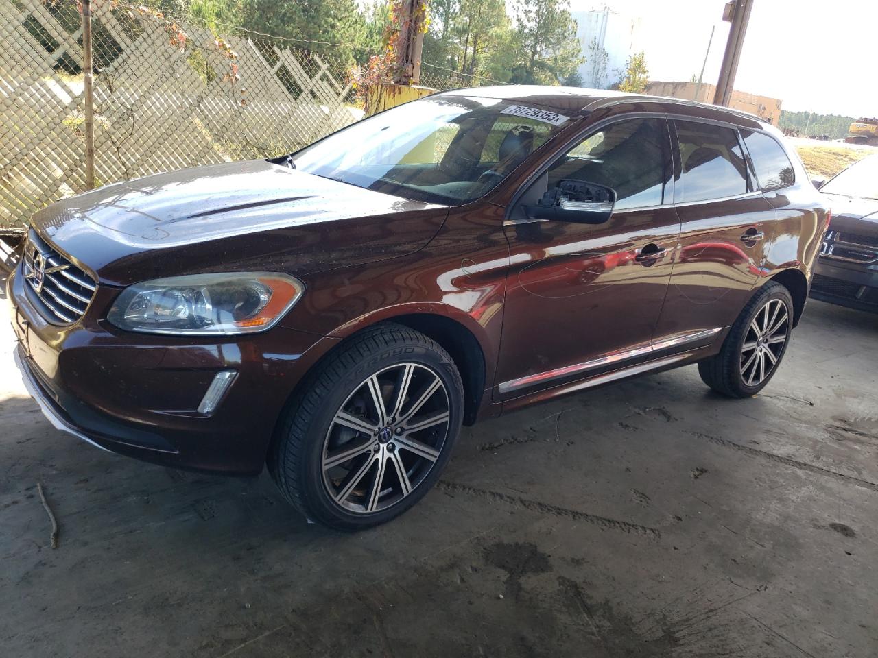 Изображение 2015 VOLVO XC60 T5 PLATINUM 2015