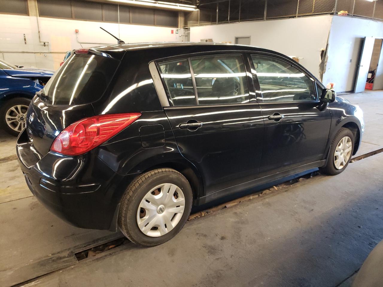 Obraz 3 z 2011 NISSAN VERSA S 2011 z VIN 3N1BC1CP3BL417166