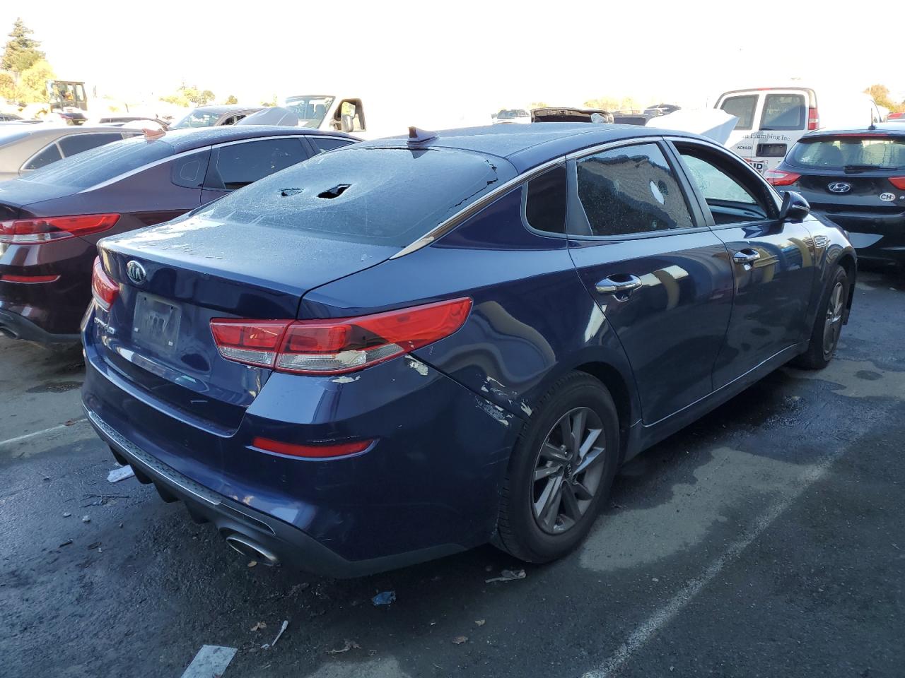Image 3 of 2020 KIA OPTIMA LX 2020 with VIN 5XXGT4L39LG391803
