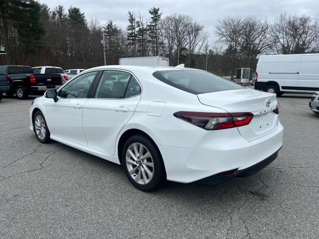 Obraz 3 z 2021 TOYOTA CAMRY LE 2021 z VIN 4T1C11BK6MU038597