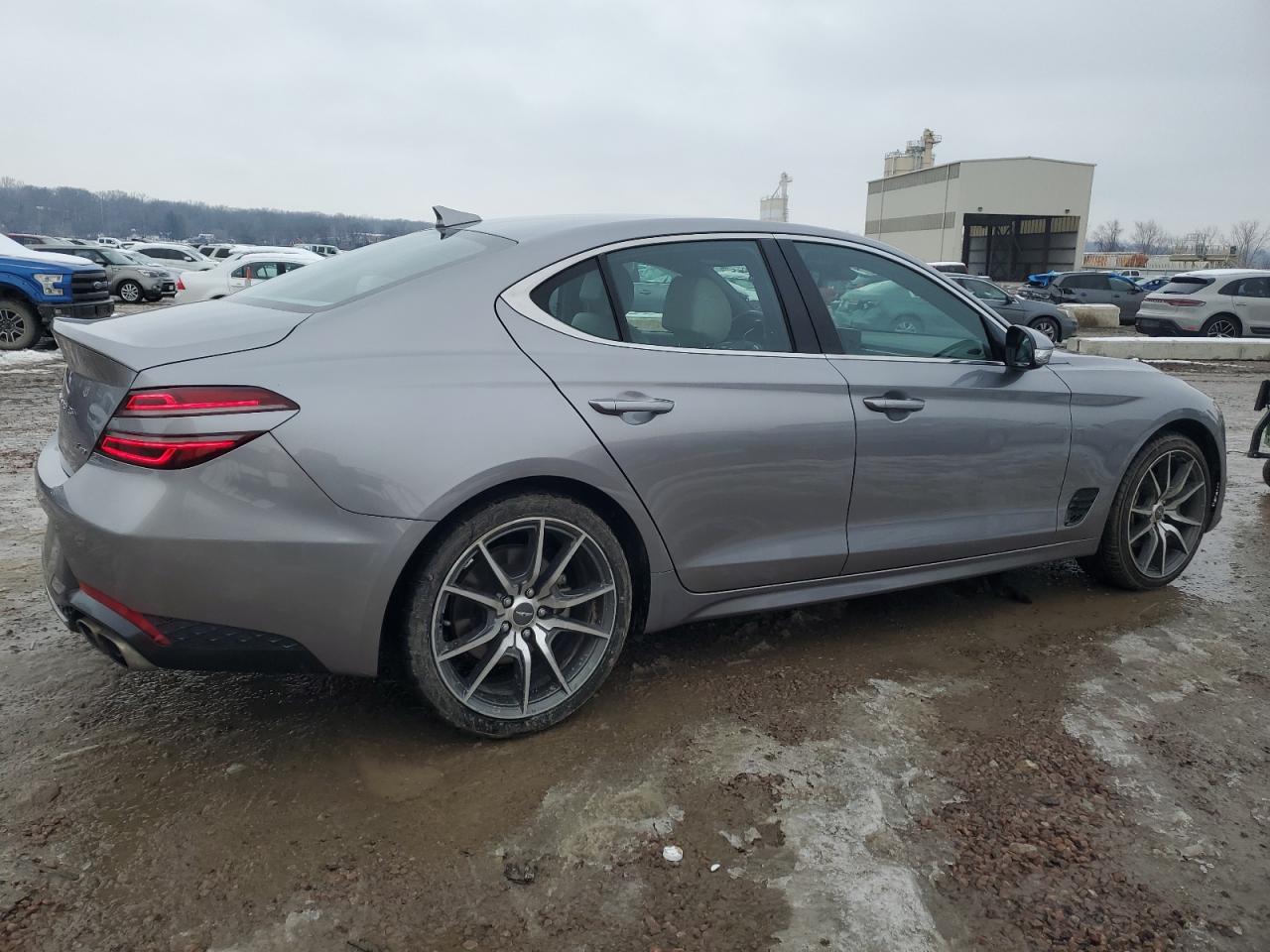 Изображение 3 2023 GENESIS G70 BASE 2023 с VIN KMTG34TA4PU122222