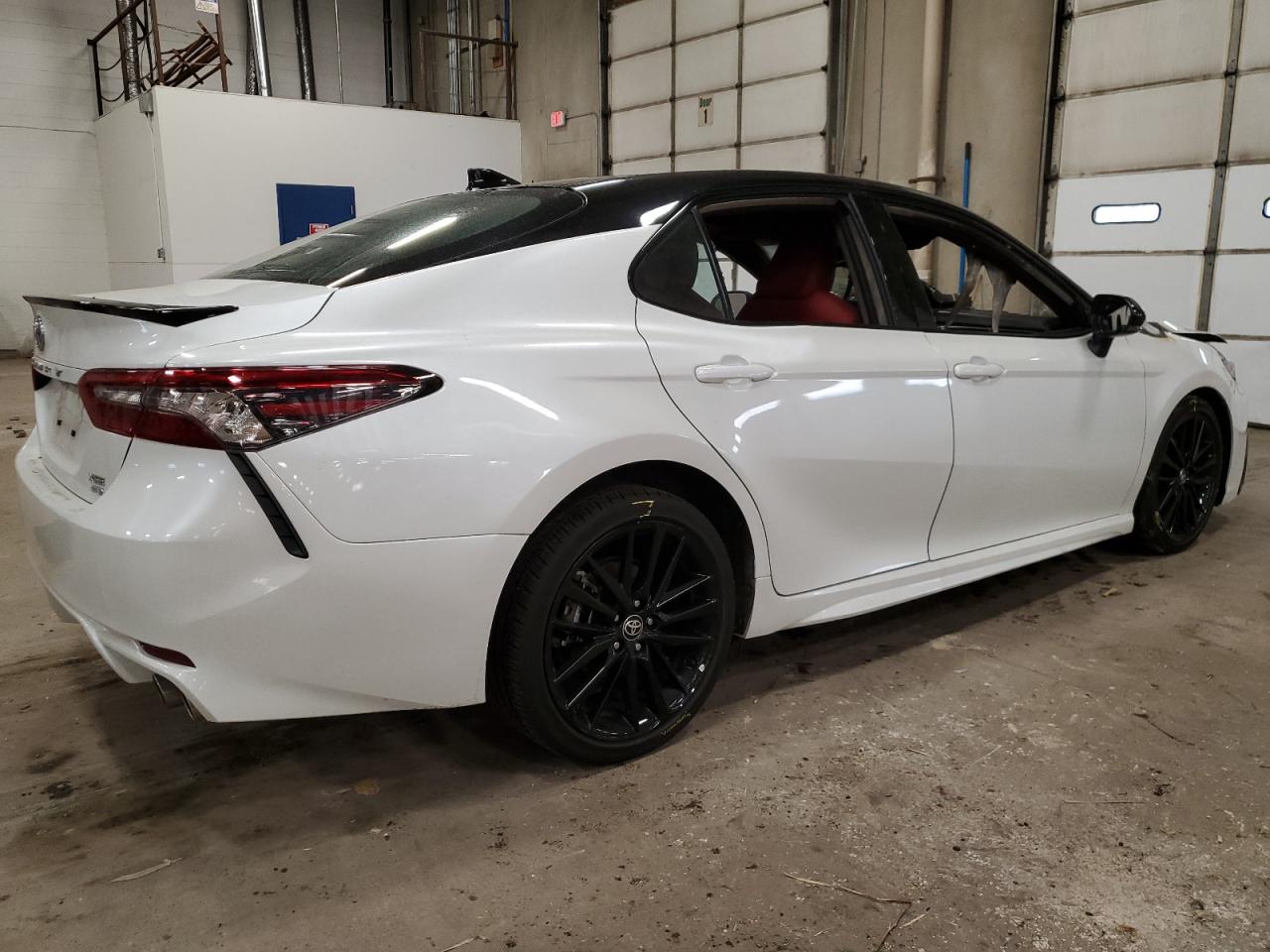 Image 3 of 2022 TOYOTA CAMRY XSE 2022 with VIN 4T1K61BK9NU063024
