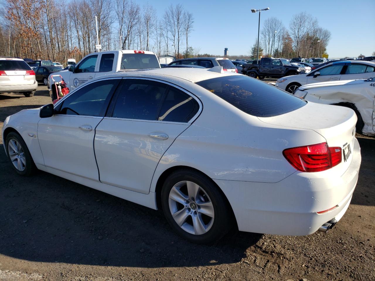 Image 2 of 2013 BMW 528 XI 2013 with VIN WBAXH5C53DD110841
