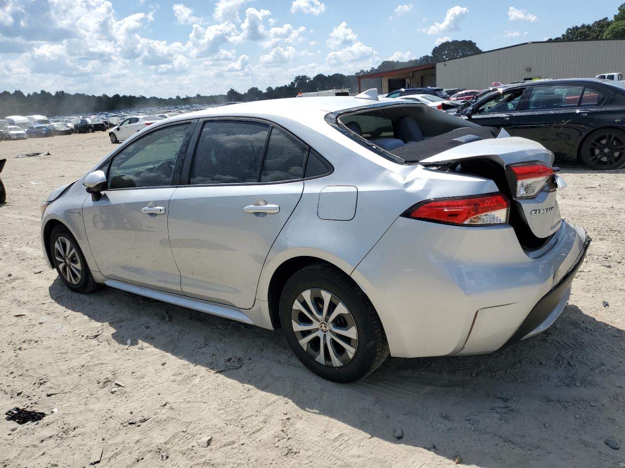 Image 2 of 2020 TOYOTA COROLLA LE 2020 with VIN JTDEBRBE6LJ001696