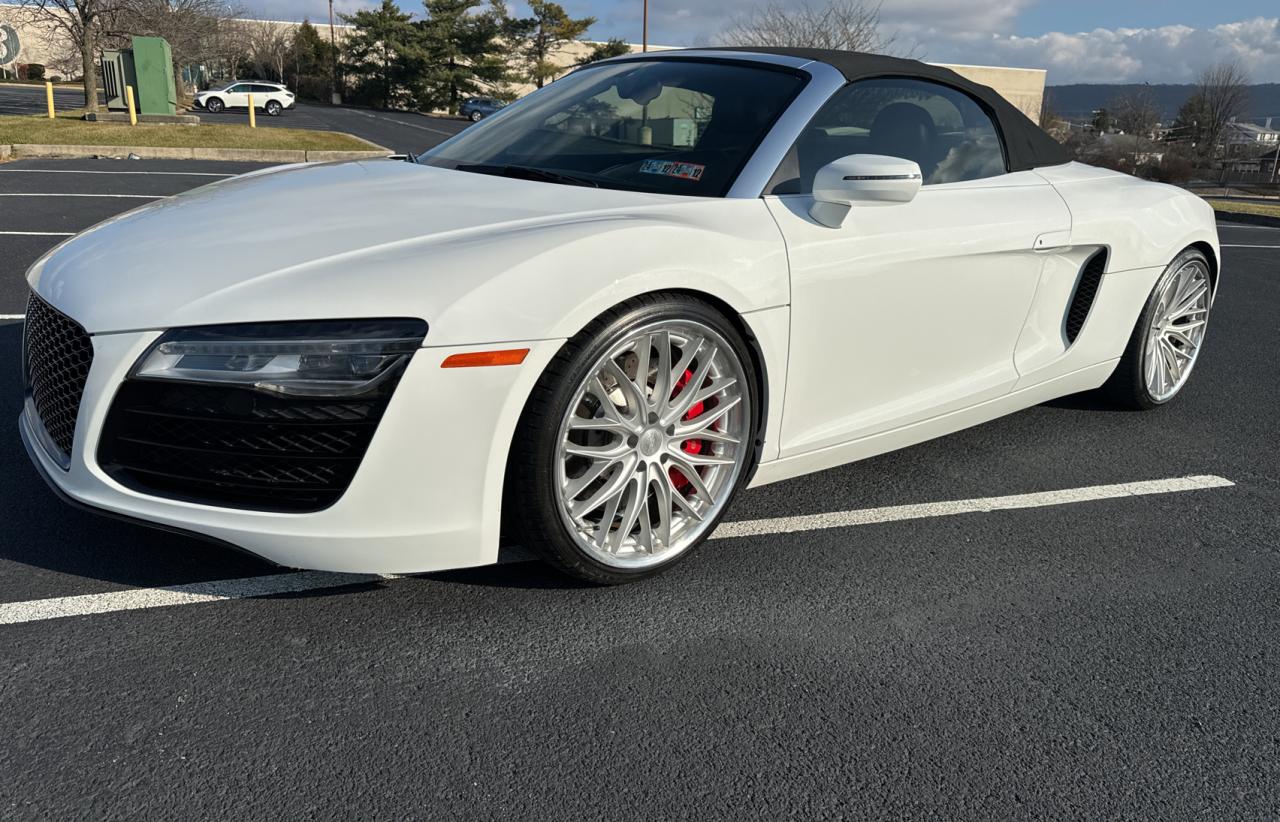 Image 2 of 2014 AUDI R8 4.2 QUATTRO 2014 with VIN WUASUAFG2EN000926