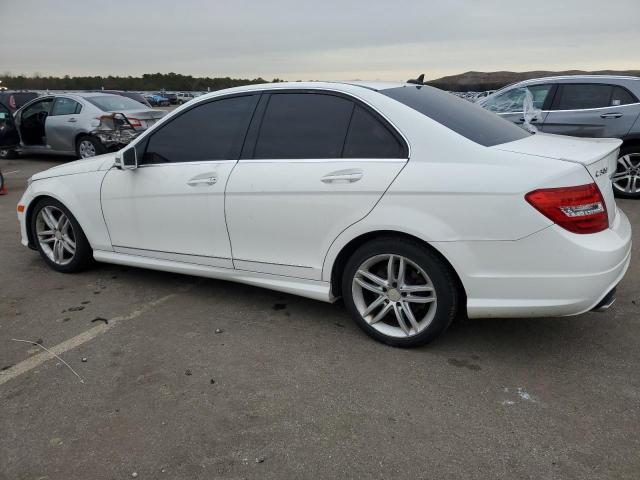 Obraz 2 z 2013 MERCEDES-BENZ C 300 4MATIC 2013 z VIN WDDGF8AB8DR268779