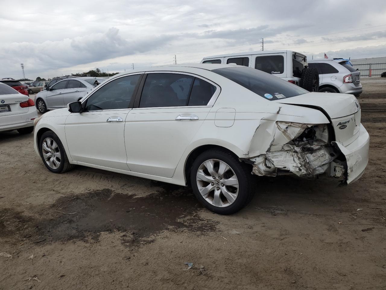 Obraz 2 z 2010 HONDA ACCORD EXL 2010 z VIN 1HGCP3F82AA026331