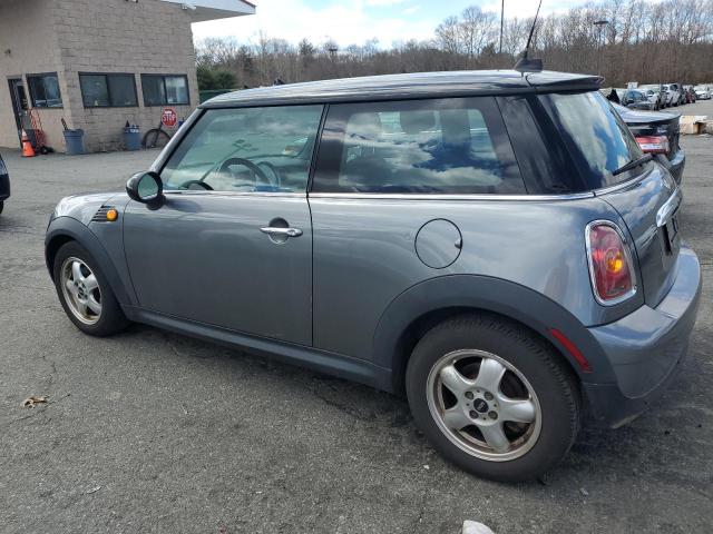 Изображение 2 2010 MINI COOPER  2010 с VIN WMWMF3C53ATZ23109