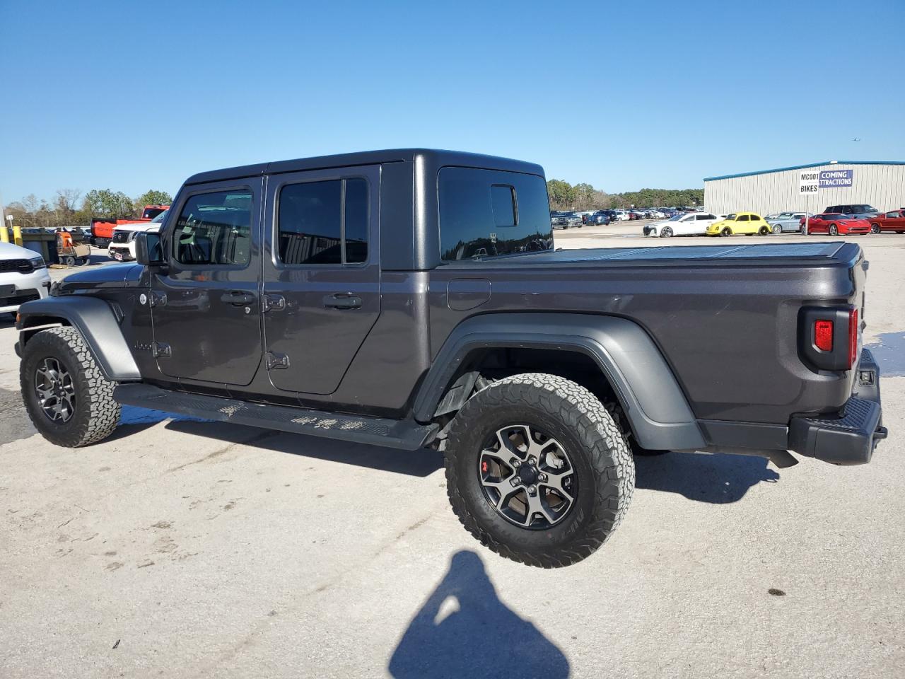 Image 2 of 2021 JEEP GLADIATOR SPORT 2021 with VIN 1C6JJTAG4ML599057