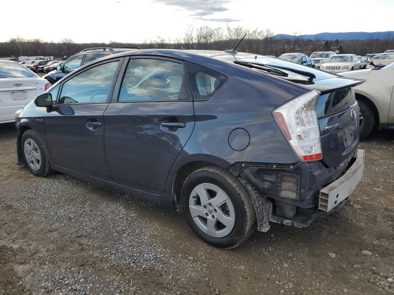 Image 2 of 2011 TOYOTA PRIUS  2011 with VIN JTDKN3DU9B5300716