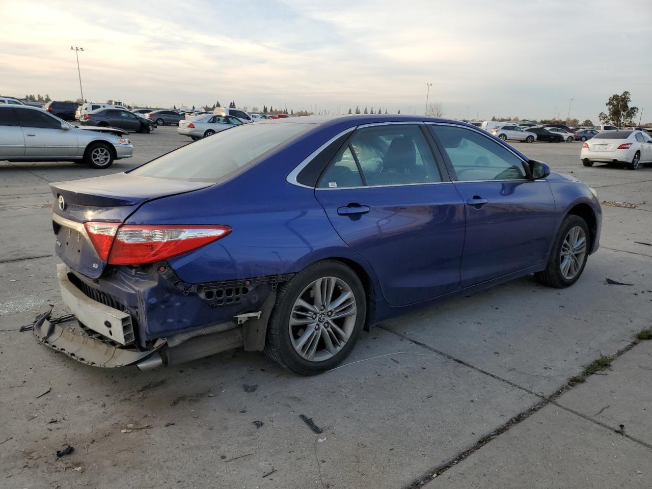 Изображение 3 2015 TOYOTA CAMRY LE 2015 с VIN 4T1BF1FK7FU892329