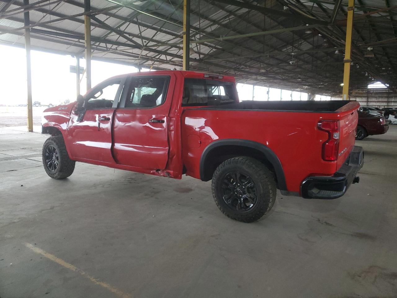 Image 2 of 2022 CHEVROLET SILVERADO K1500 ZR2 2022 with VIN 3GCUDHEL3NG685959