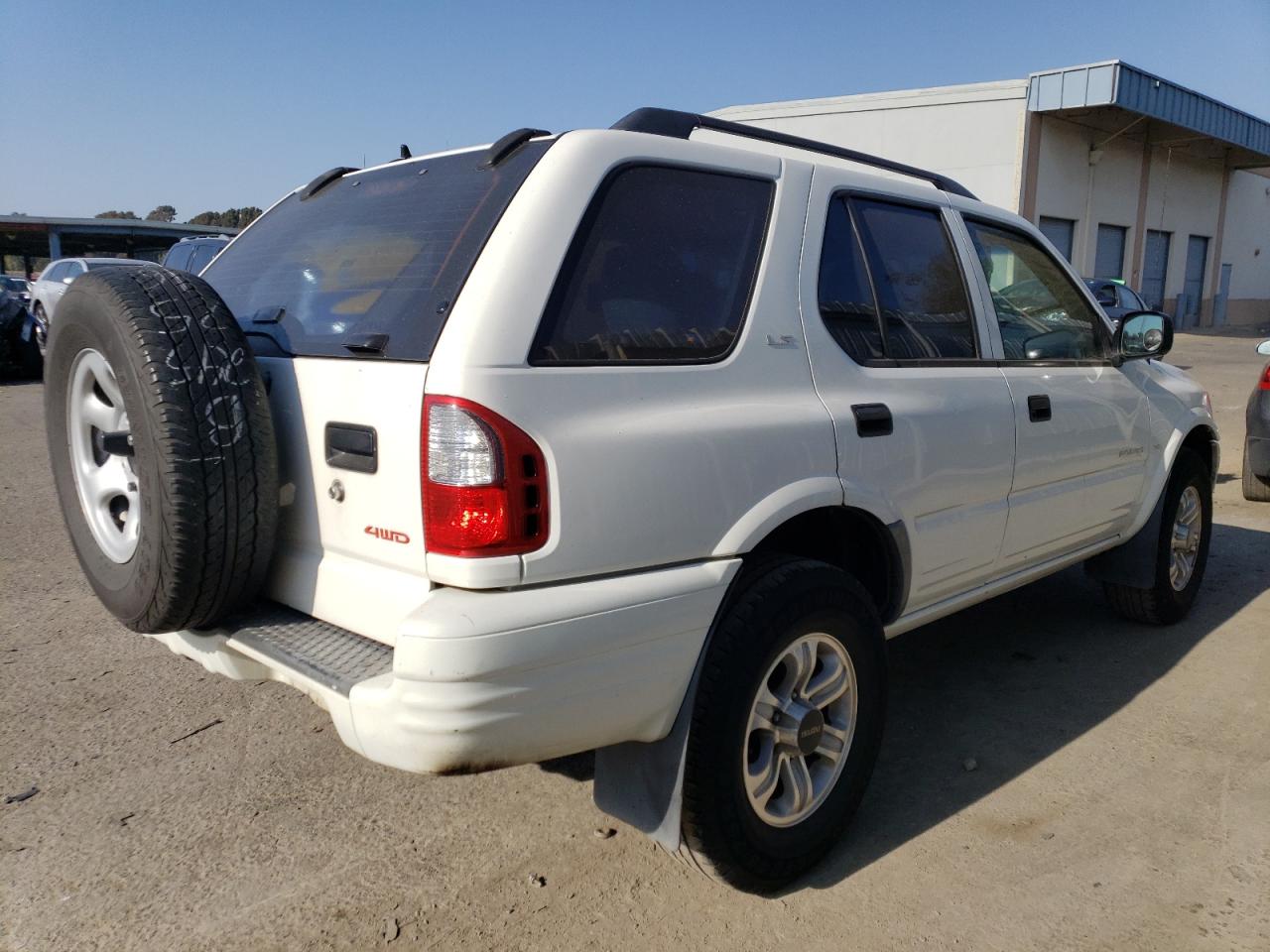 Image 3 of 2000 ISUZU RODEO S 2000 with VIN 4S2DM58W7Y4321795
