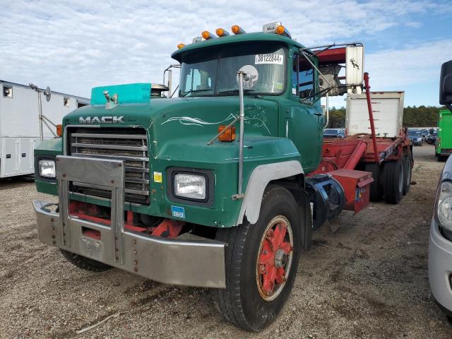 Image 2 of 2001 MACK 600 RD600 2001 with VIN 1M2P268CX1M056964