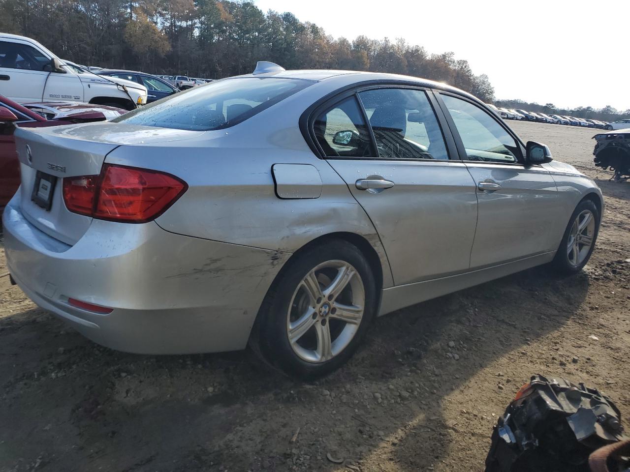 Image 3 of 2013 BMW 328 XI 2013 with VIN WBA3B3C53DF536859