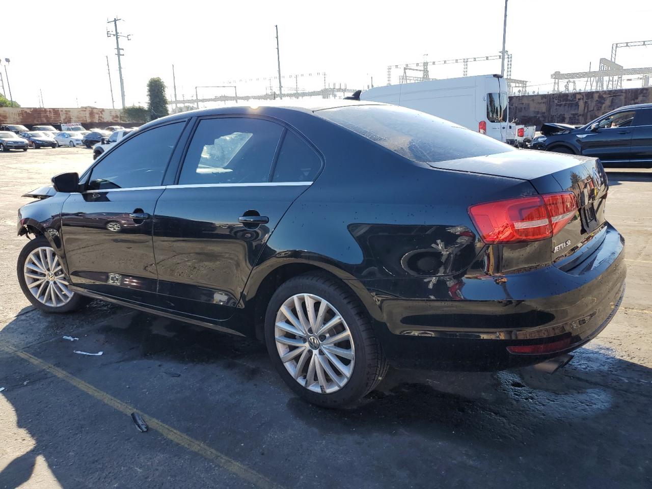 Изображение 2 2015 VOLKSWAGEN JETTA SE 2015 с VIN 3VWD17AJXFM326406