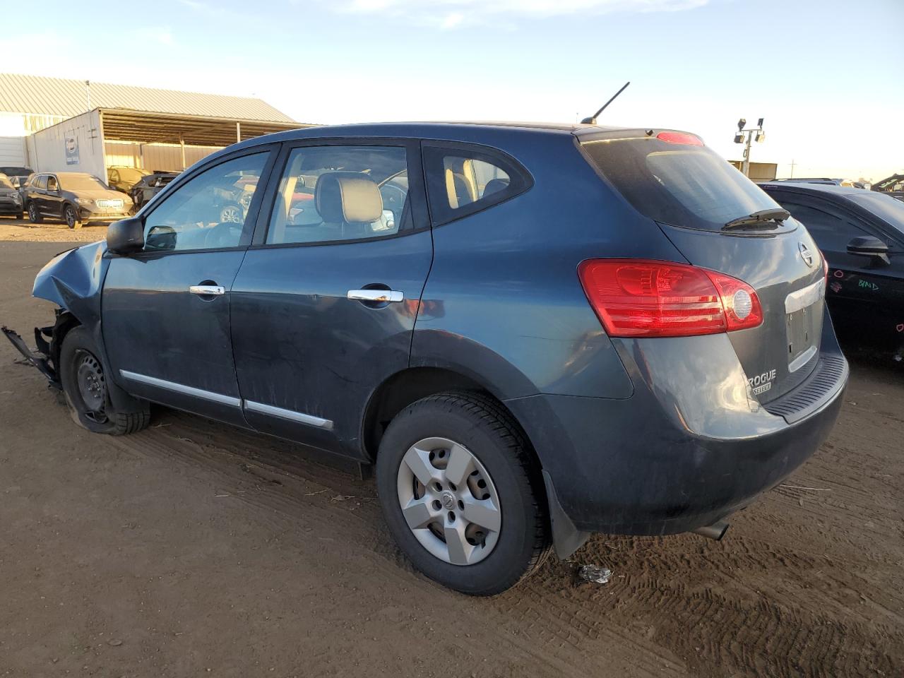 Image 2 of 2014 NISSAN ROGUE SELECT S 2014 with VIN JN8AS5MT7EW101786