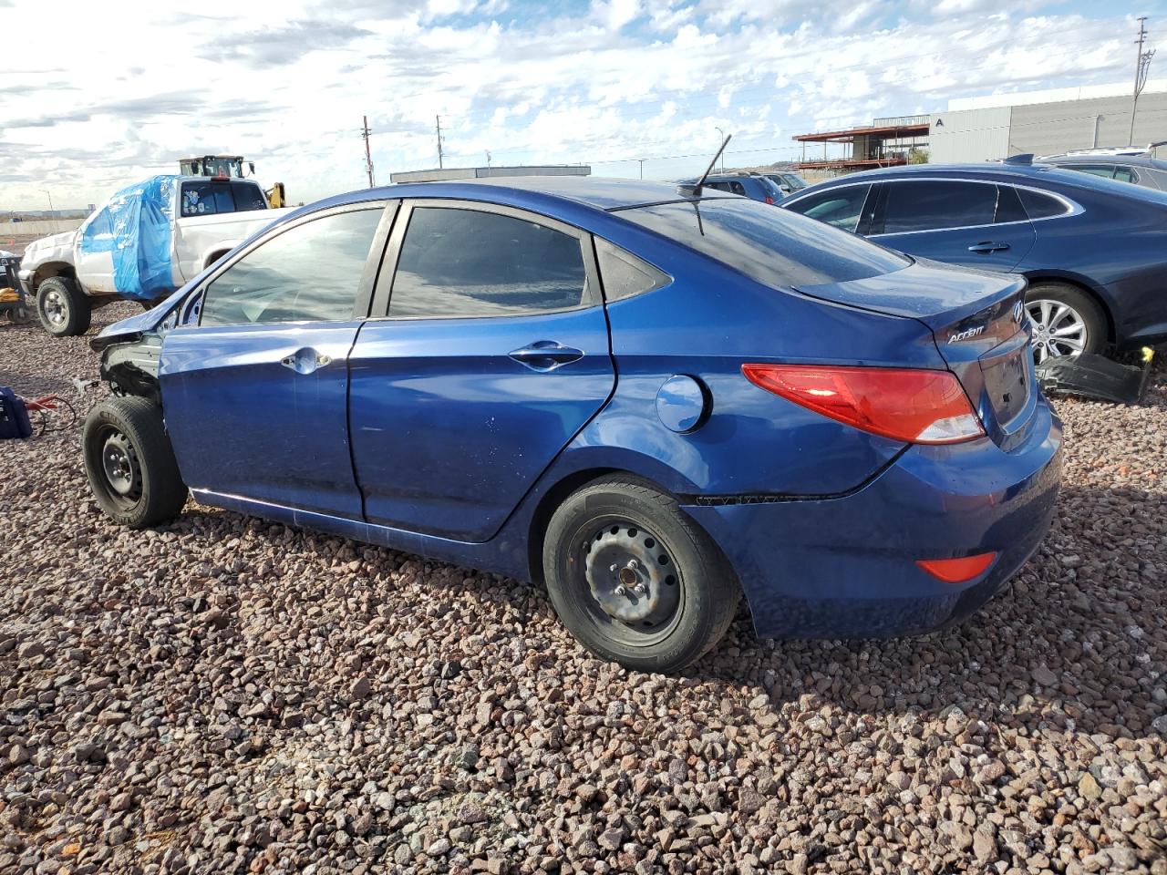 Изображение 2 2017 HYUNDAI ACCENT SE 2017 с VIN KMHCT4AE5HU213354