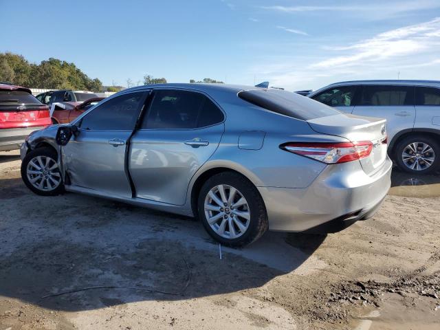 Image 2 of 2020 TOYOTA CAMRY LE 2020 with VIN 4T1C11AK5LU357358