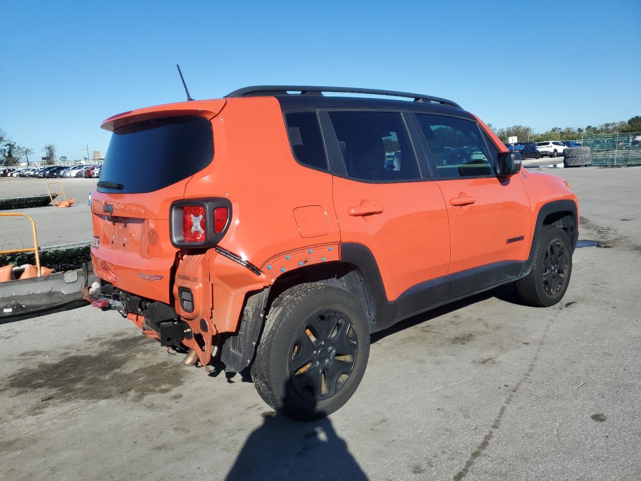 Image 3 of 2018 JEEP RENEGADE TRAILHAWK 2018 with VIN ZACCJBCB6JPH06372