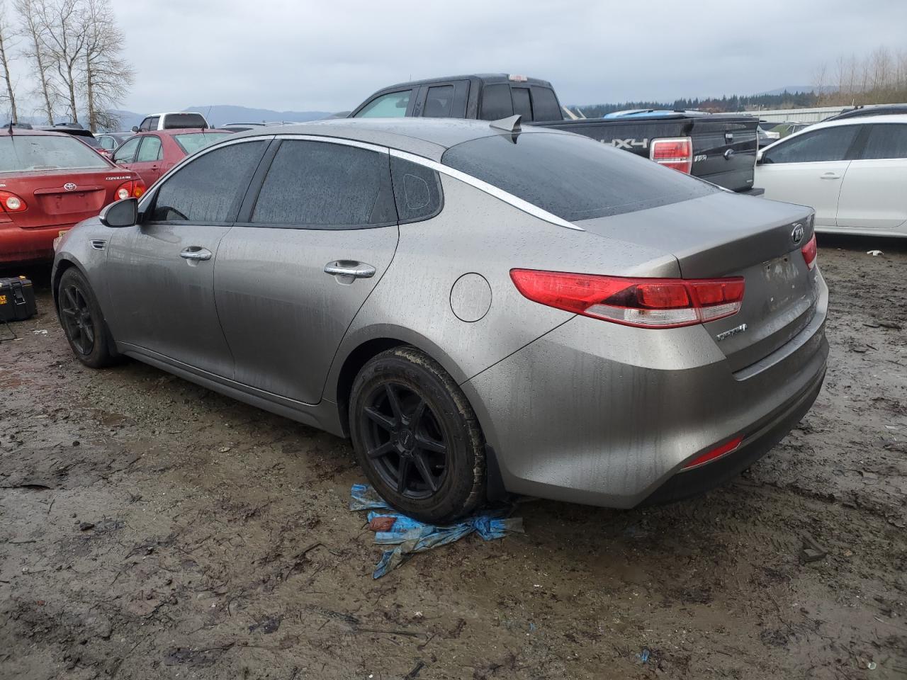 Obraz 2 z 2016 KIA OPTIMA LX 2016 z VIN 5XXGT4L12GG057729