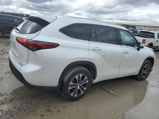 Изображение 3 2022 TOYOTA HIGHLANDER XLE 2022 с VIN 5TDGZRBH7NS199435