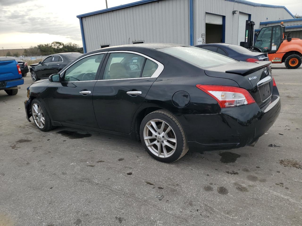 Изображение 2 2011 NISSAN MAXIMA S 2011 с VIN 1N4AA5AP3BC852523