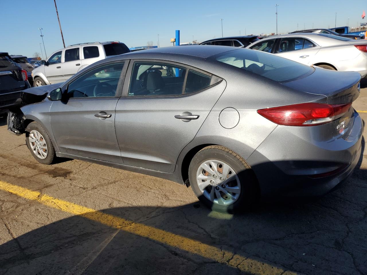 Image 2 of 2018 HYUNDAI ELANTRA SE 2018 with VIN KMHD74LF6JU590957