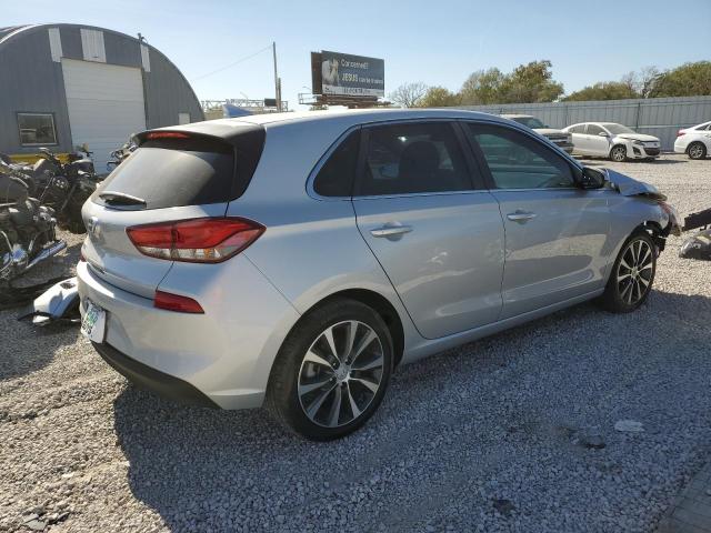 Obraz 3 z 2018 HYUNDAI ELANTRA GT  2018 z VIN KMHH35LE6JU077928
