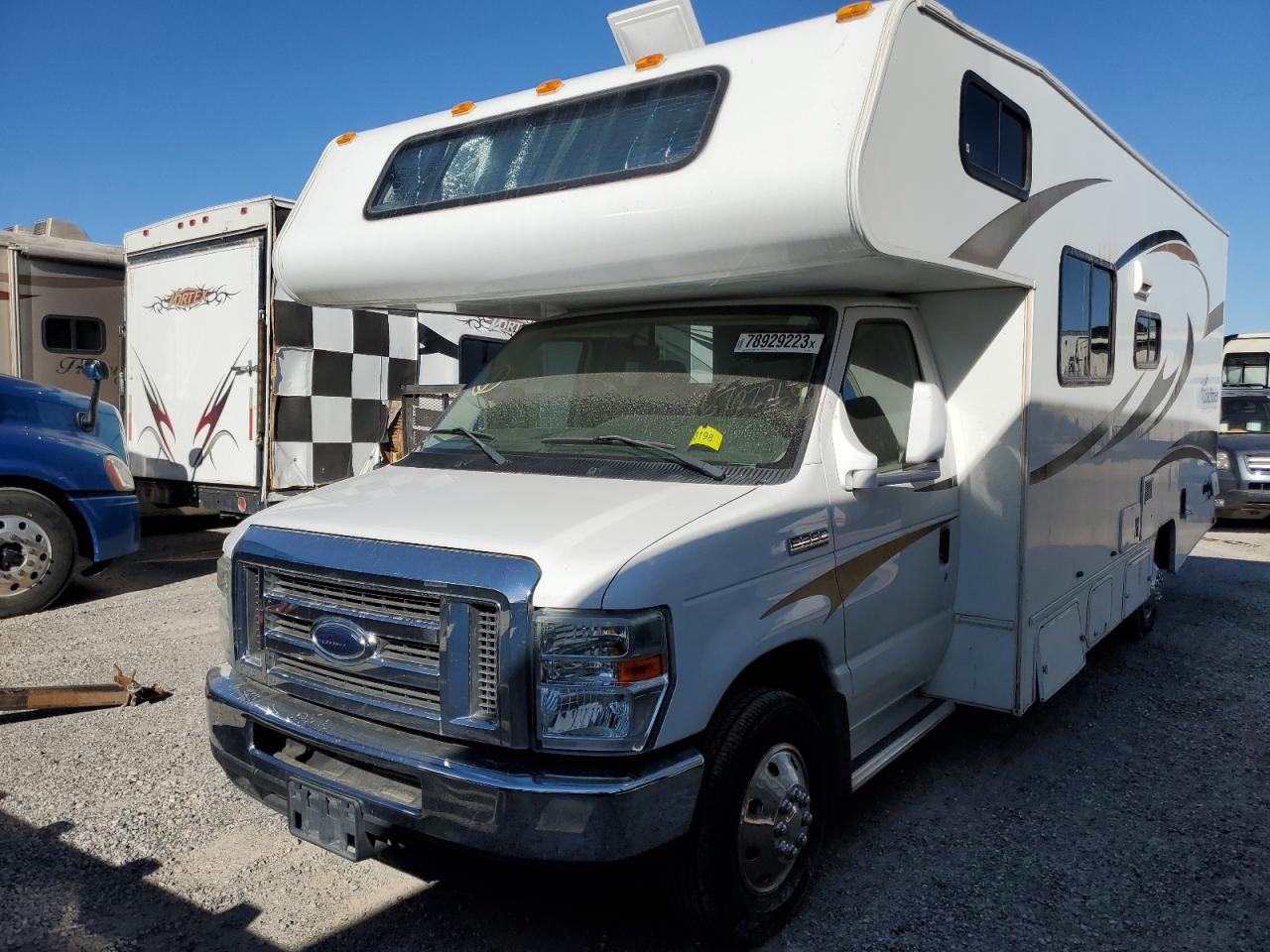 Image 2 of 2013 FORD ECONOLINE E350 SUPER DUTY CUTAWAY VAN 2013 with VIN 1FDWE3FSXBDB36293
