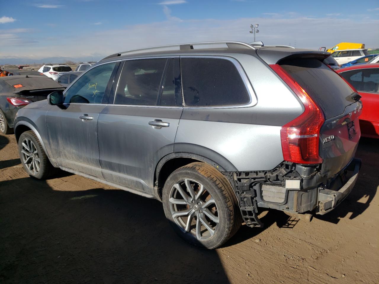 Image 2 of 2017 VOLVO XC90 T6 2017 with VIN YV4A22PK7H1175463