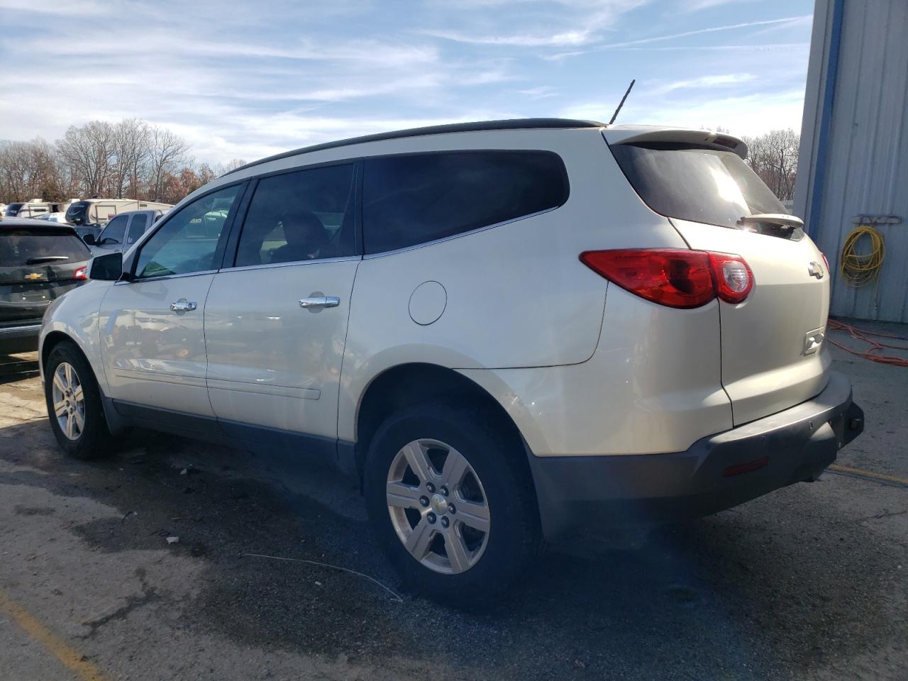 Obraz 2 z 2011 CHEVROLET TRAVERSE LT 2011 z VIN 1GNKRGED3BJ386338