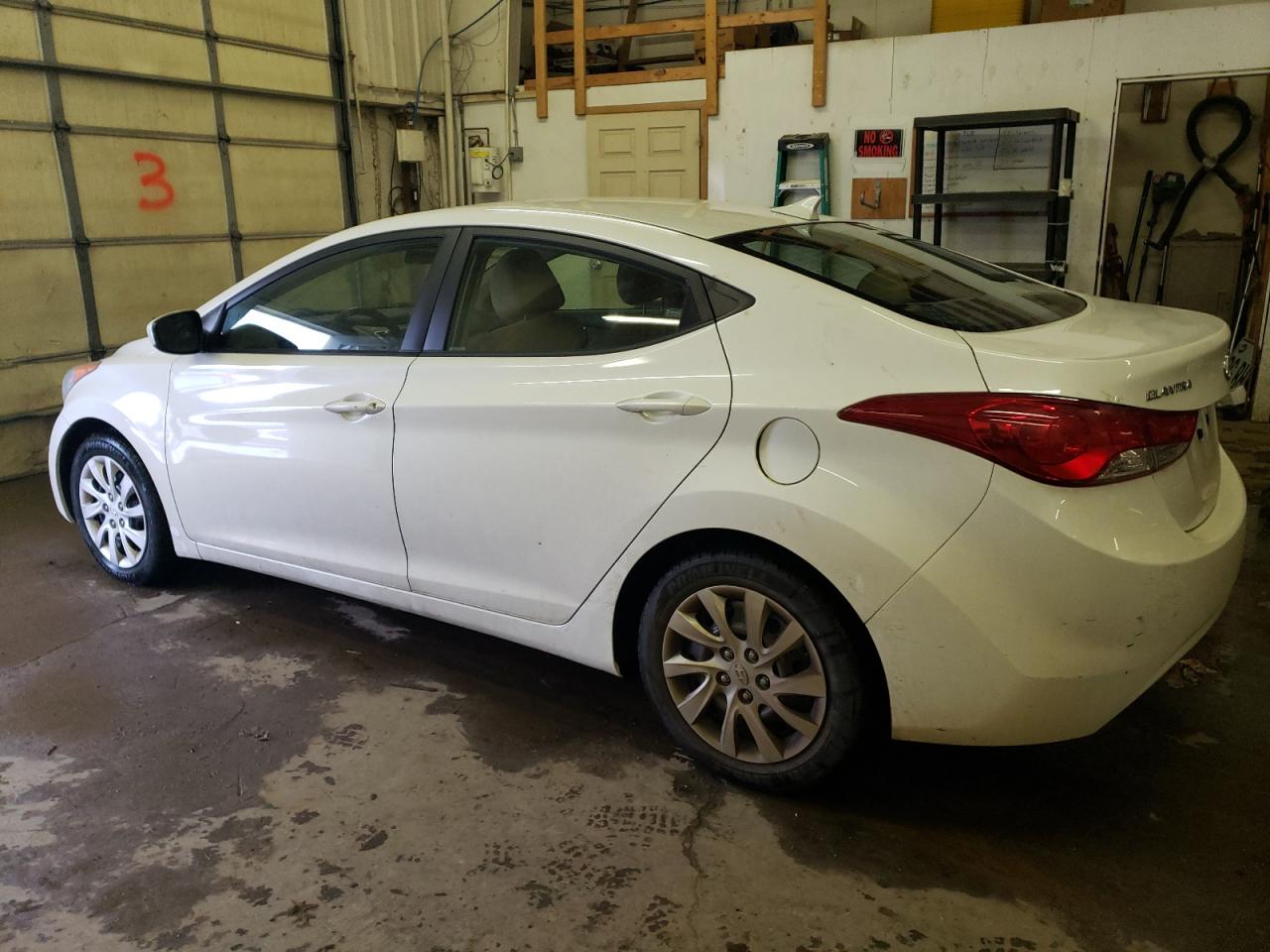 Image 2 of 2012 HYUNDAI ELANTRA GLS 2012 with VIN 5NPDH4AE9CH071099
