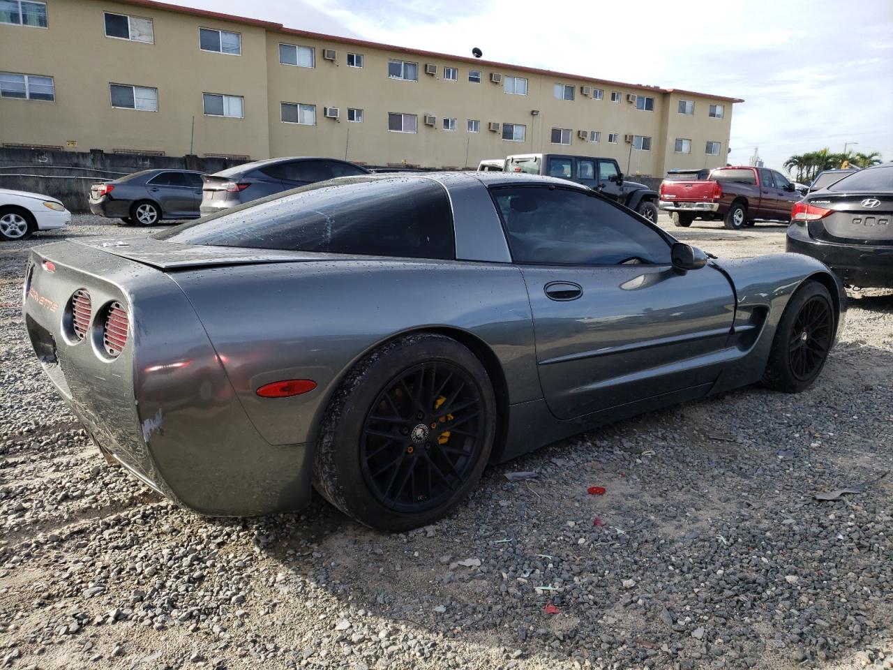 Obraz 3 z 2003 CHEVROLET CORVETTE  2003 z VIN 1G1YY22GX35127565