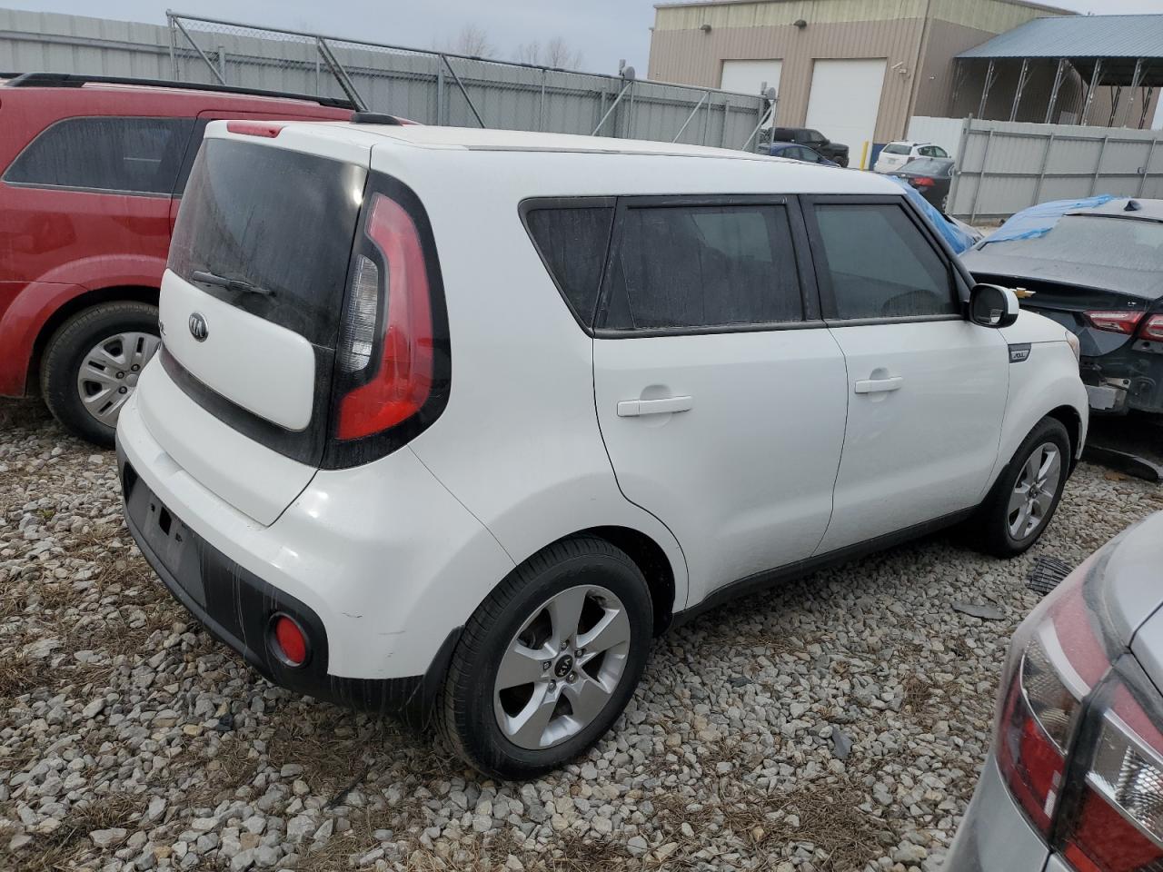 Image 3 of 2018 KIA SOUL  2018 with VIN KNDJN2A25J7904324