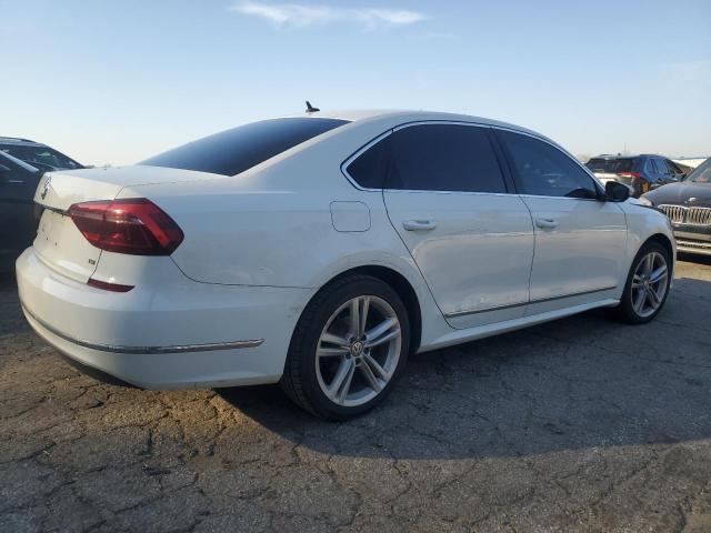 Obraz 3 z 2017 VOLKSWAGEN PASSAT S 2017 z VIN 1VWAT7A37HC065352