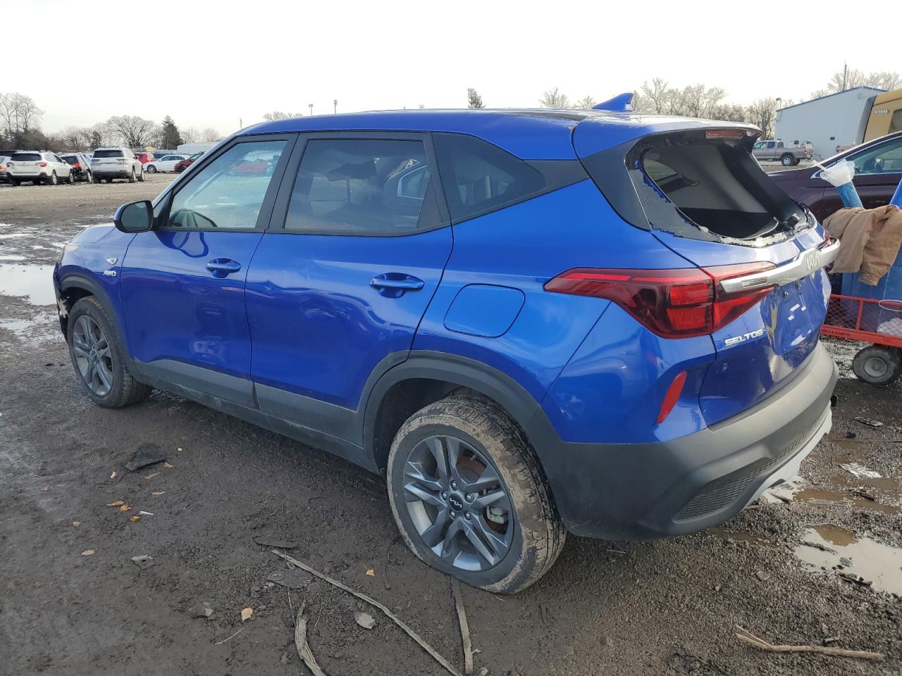 Изображение 2 2022 KIA SELTOS LX 2022 с VIN KNDEPCAA1N7319299