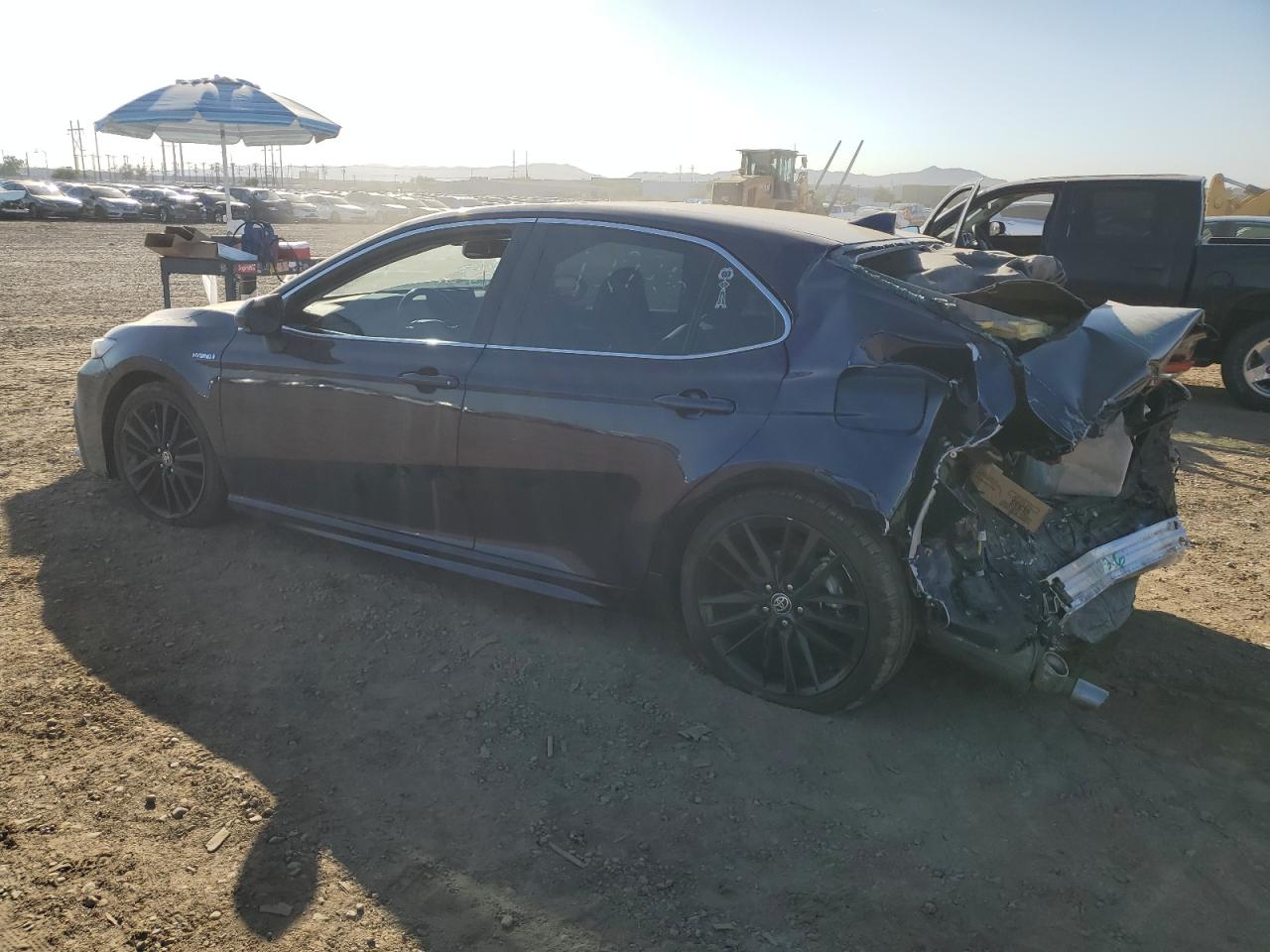 Изображение 2 2021 TOYOTA CAMRY XSE 2021 с VIN 4T1K31AK9MU031697