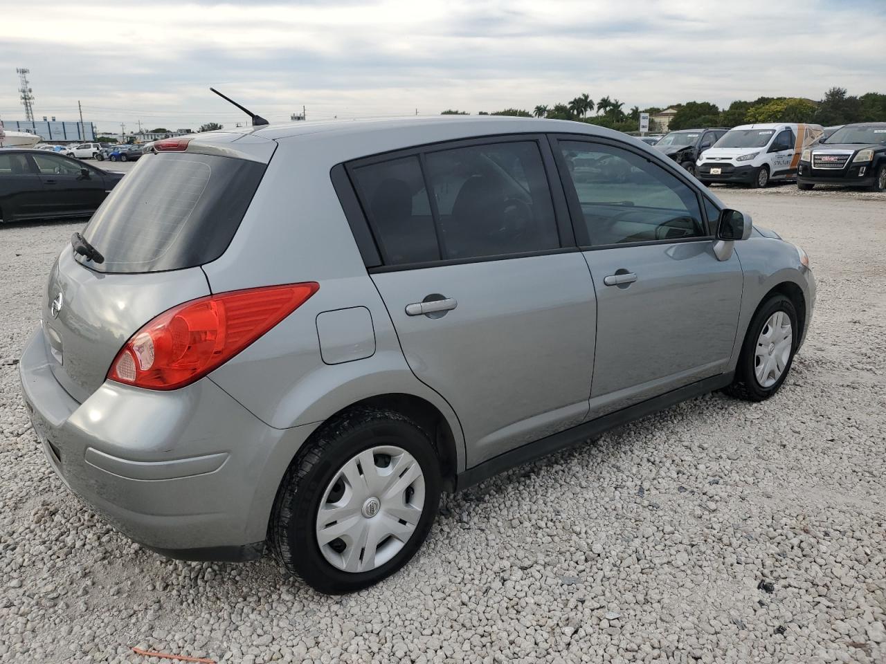 Изображение 3 2011 NISSAN VERSA S 2011 с VIN 3N1BC1CP1BL392591
