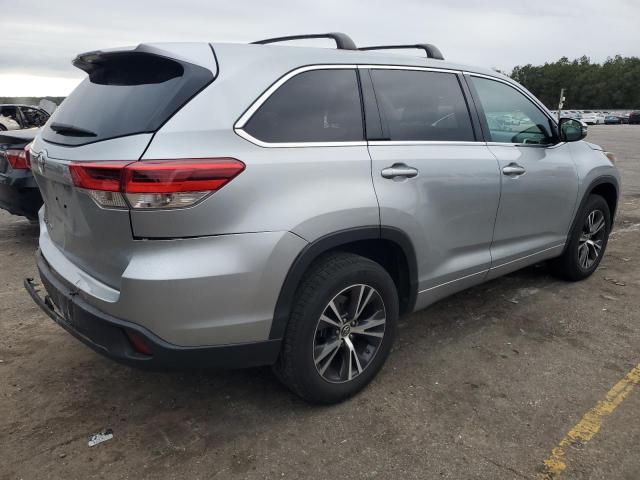 Изображение 3 2017 TOYOTA HIGHLANDER LE 2017 с VIN 5TDZARFH0HS031201