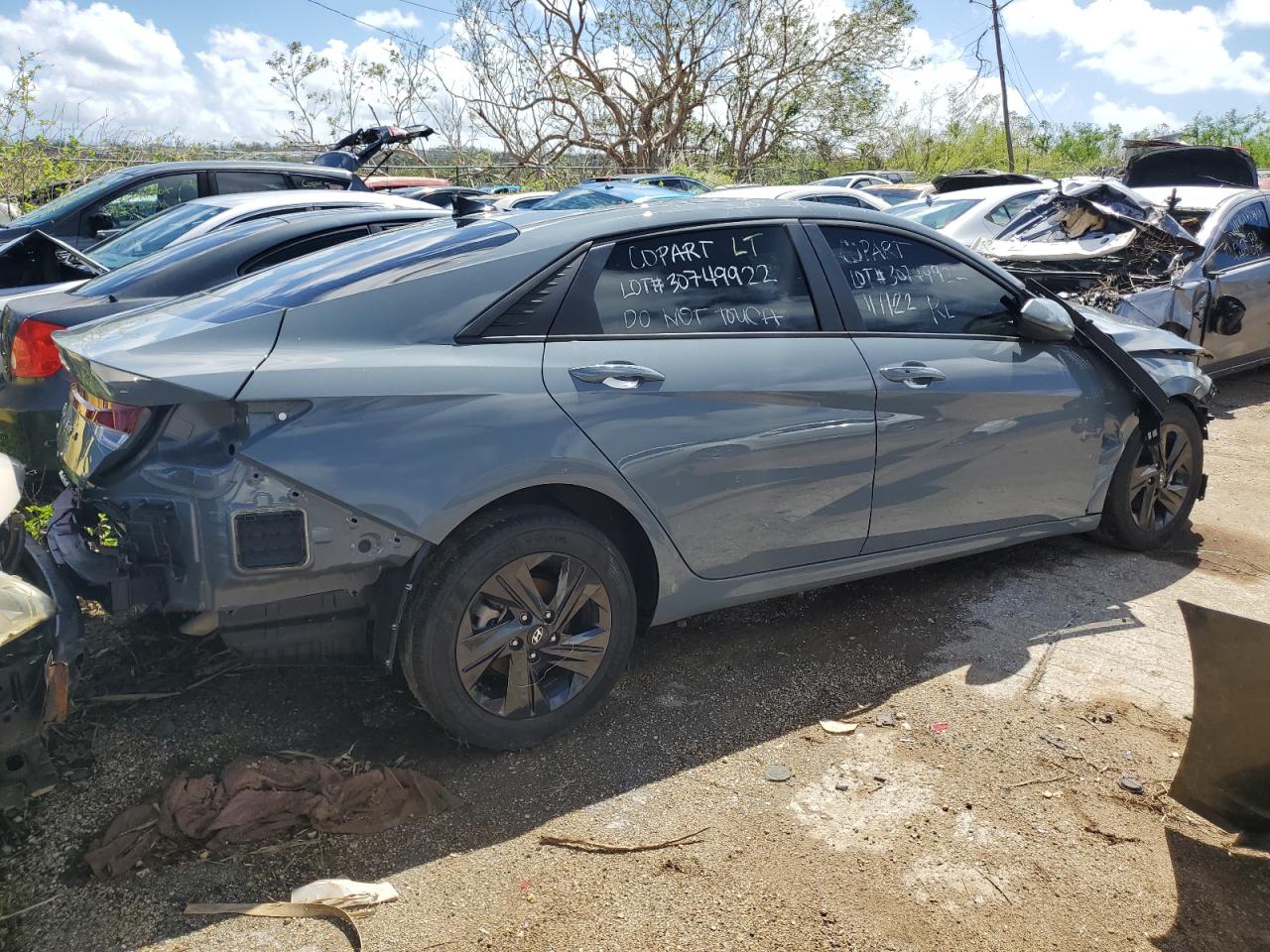 Изображение 3 Hyundai Elantra Sel 2021 с VIN KMHLM4AG6MU110758