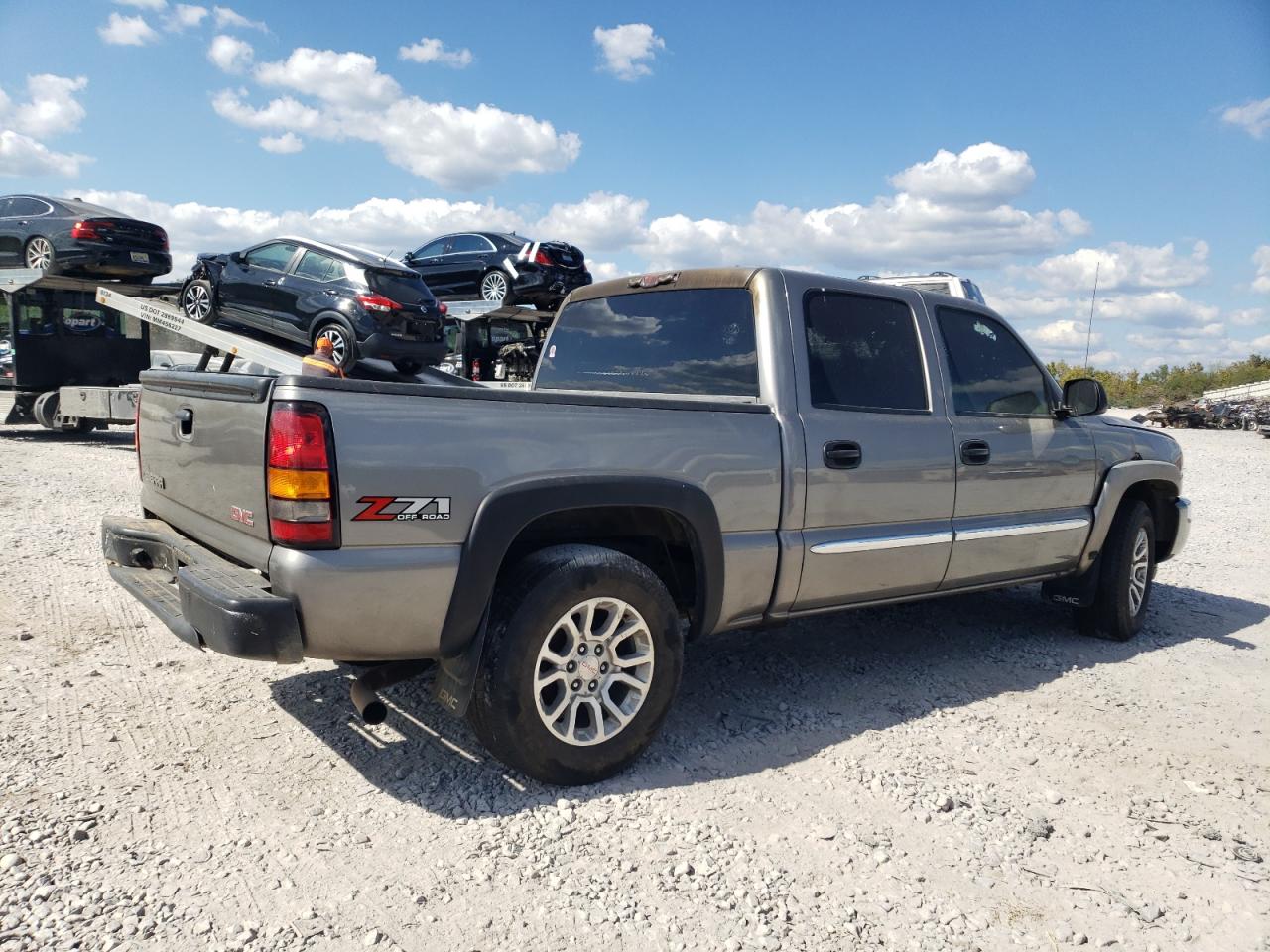 Obraz 3 z 2006 GMC NEW SIERRA K1500 2006 z VIN 2GTEK13Z461337204