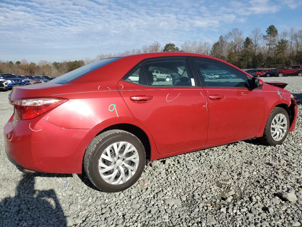 Изображение 3 2018 TOYOTA COROLLA L 2018 с VIN 5YFBURHE0JP761748