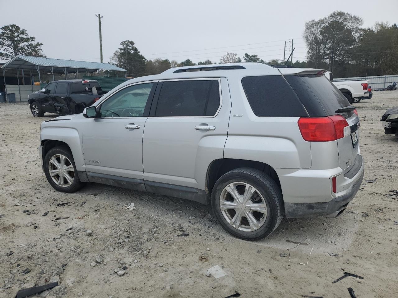 Obraz 2 z 2017 GMC TERRAIN SLT 2017 z VIN 2GKFLPE37H6188665