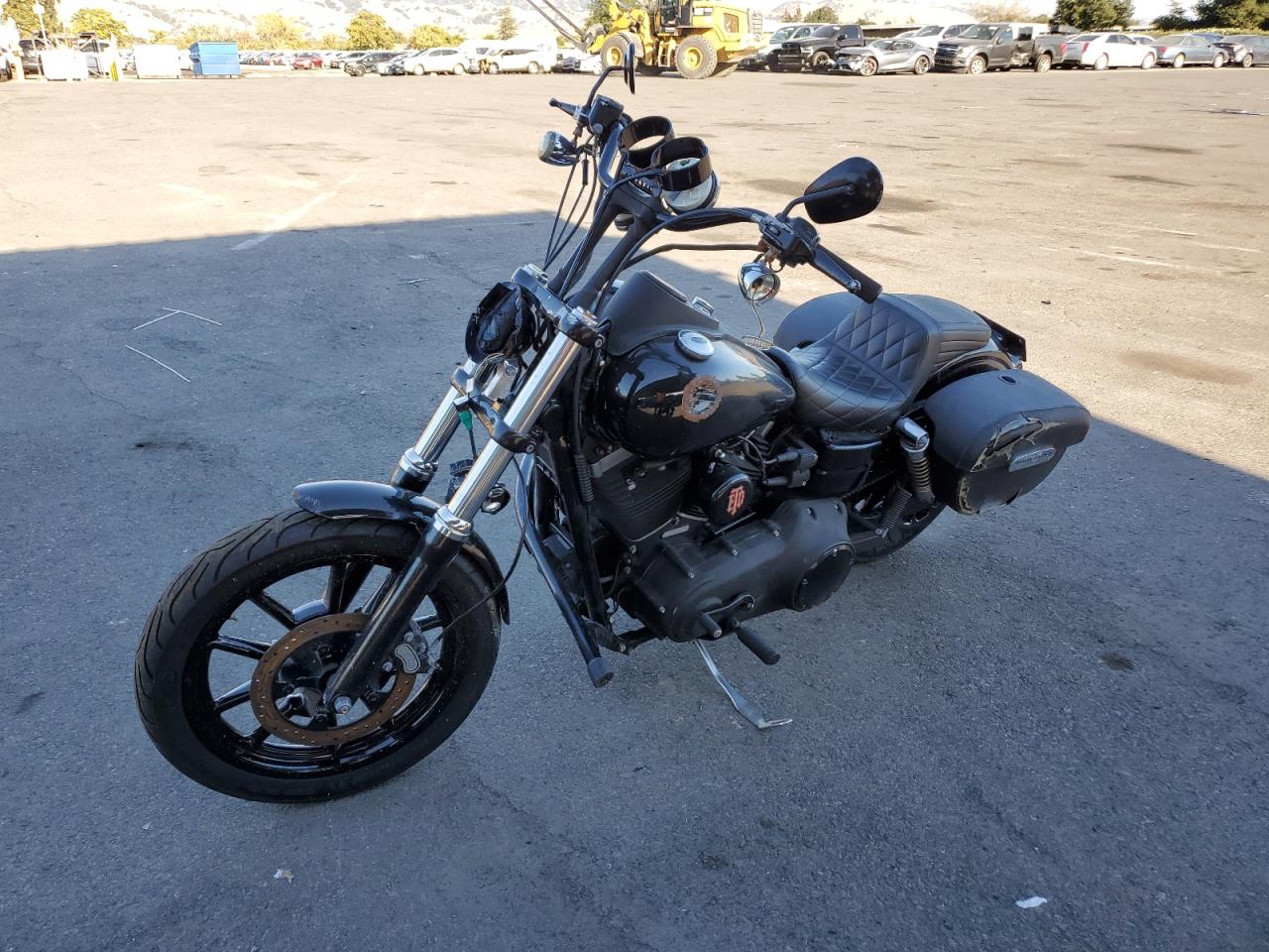 Image 2 of 2014 HARLEY-DAVIDSON FXDB DYNA STREET BOB 2014 with VIN 1HD1GXM12EC329539