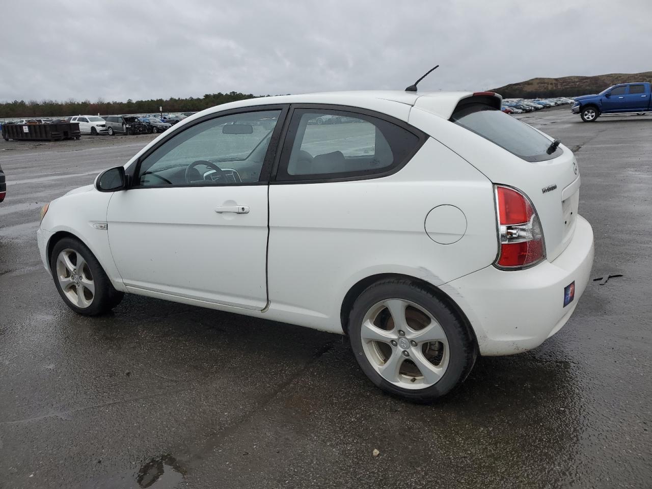 Image 2 of 2007 HYUNDAI ACCENT SE 2007 with VIN KMHCN36C97U035880