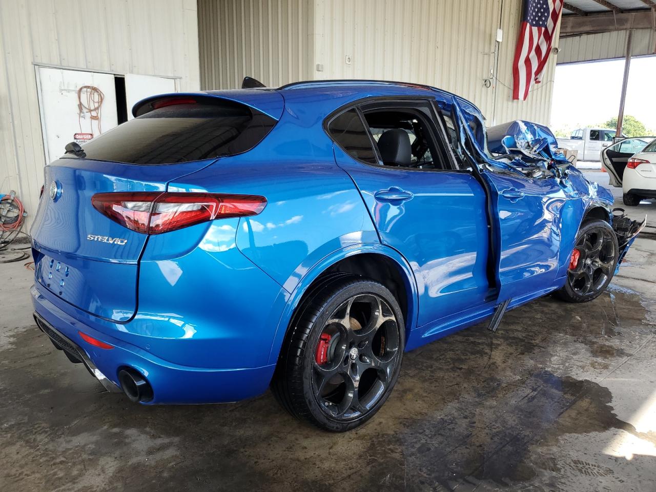 Изображение 3 2022 ALFA ROMEO STELVIO TI 2022 с VIN ZASPAKBN9N7D29771