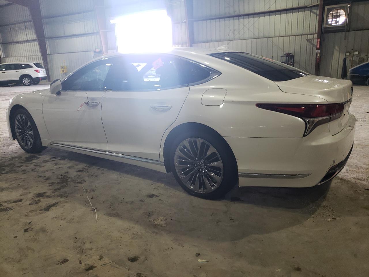 Изображение 2 2018 LEXUS LS 500 BASE 2018 с VIN JTHB51FF7J5006358