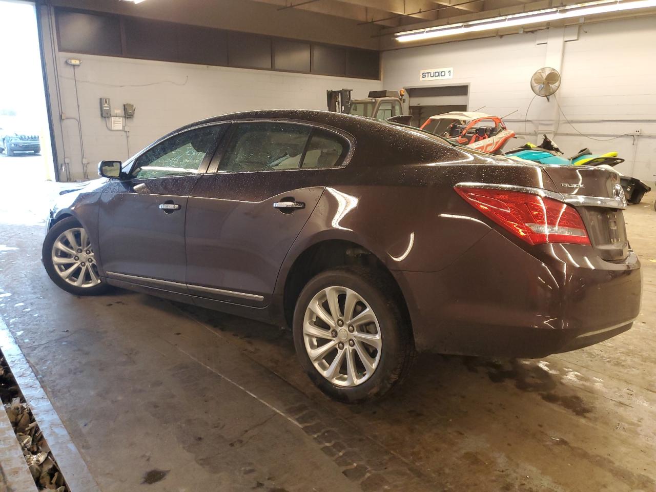 Изображение 2 2015 BUICK LACROSSE  2015 с VIN 1G4GB5GR5FF204594