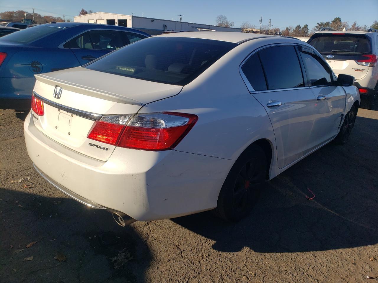 Изображение 3 2015 HONDA ACCORD SPORT 2015 с VIN 1HGCR2F59FA259799